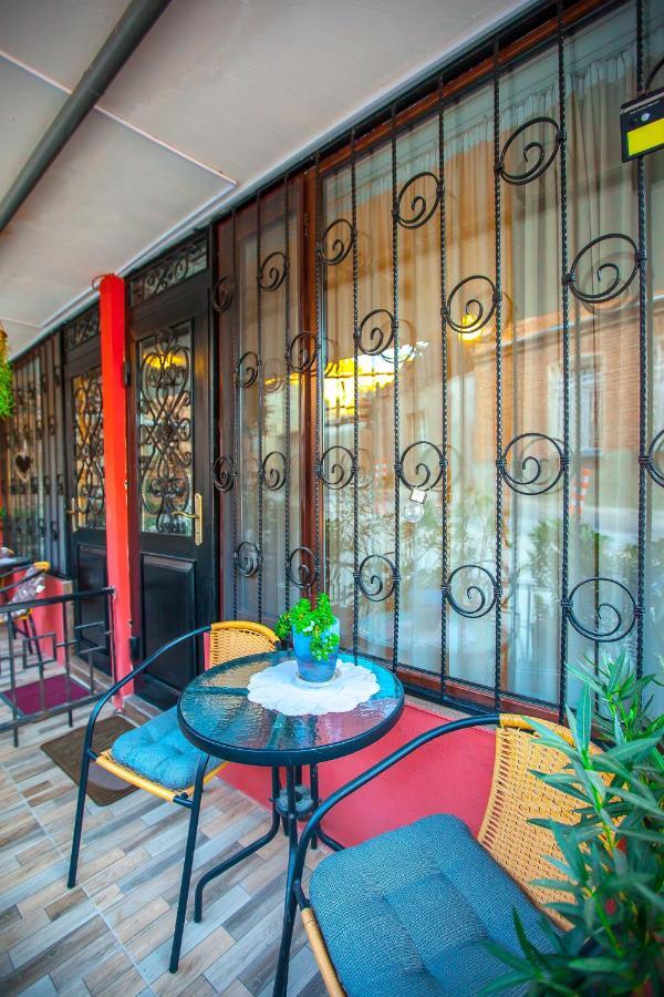 Apartment On L.Meskhishvili Turn تبليسي المظهر الخارجي الصورة